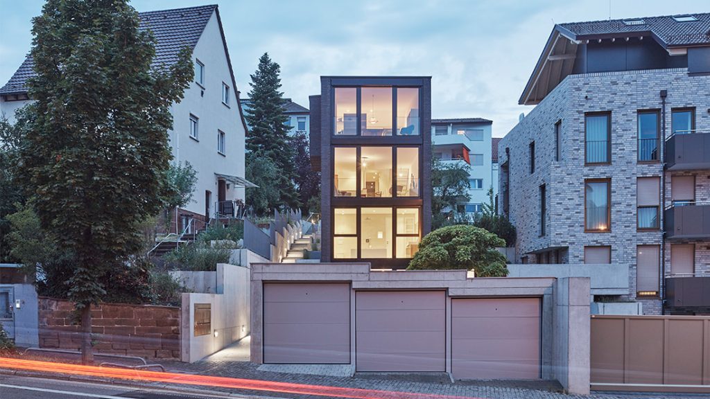 Stadthaus in Stuttgart: Maximum aus Minimum durch clevere Nachverdichtung